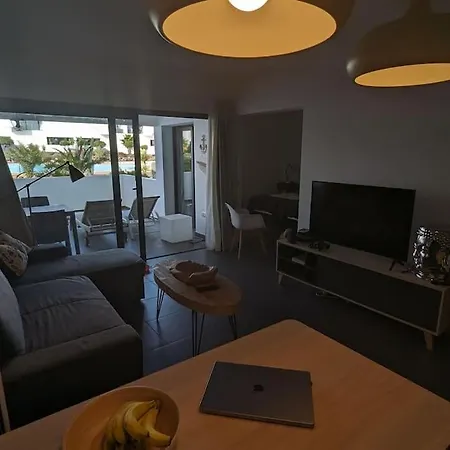 Modern 2-bdr With A Pool - Casa Lex לה אוליבה